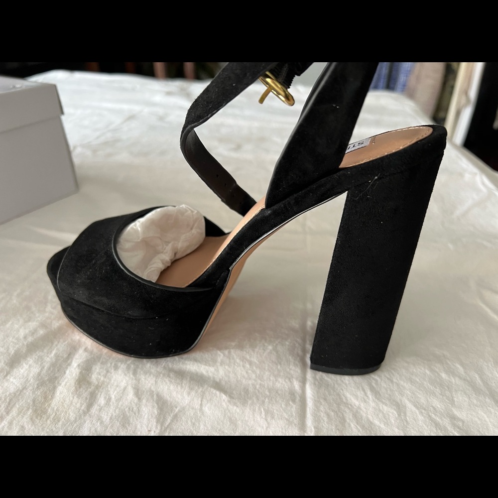 Steve Madden Size 6.5 Madeline Black Suede